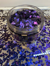 Load image into Gallery viewer, Amethyst Chromatic Flakes