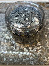 Load image into Gallery viewer, Silver Chromatic Flakes